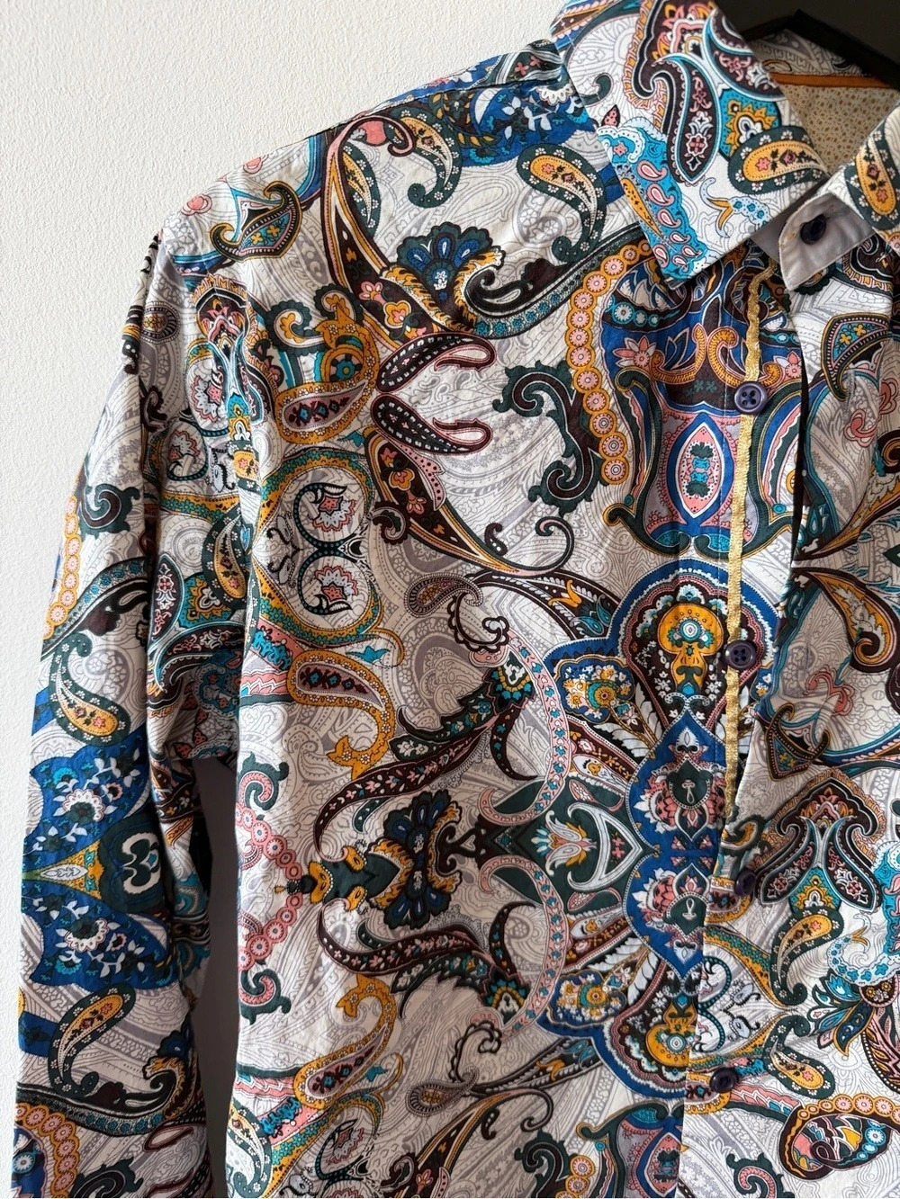 Envy Long-Sleeve Paisley Button-Down Shirt – Blue & White (Large) - Picture 3 of 4